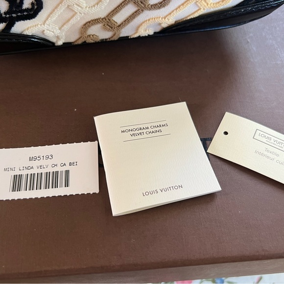 Louis Vuitton Limited Edition White Charms Velvet Chains Mini Linda ~Mar… - Picture 10 of 12